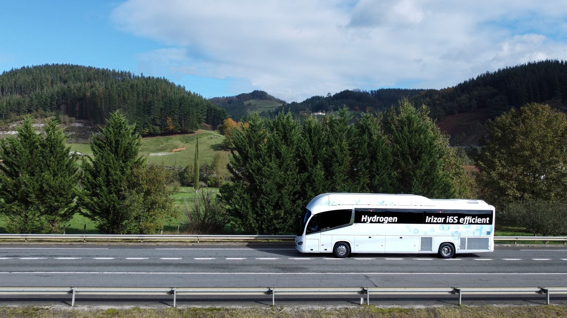 El autocar Irizar i6S Efficient Hidrógeno, premio Autocar del Año en España 2024